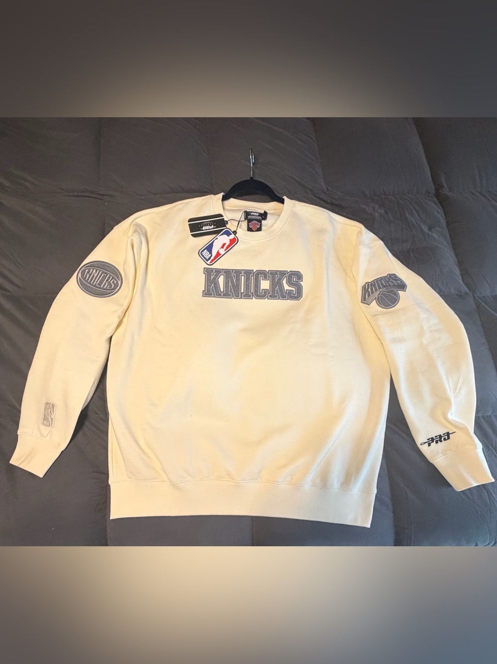 NEW YORK KNICKS CREWNECK SWEATSHIRT XL (NWT) Pro Standard